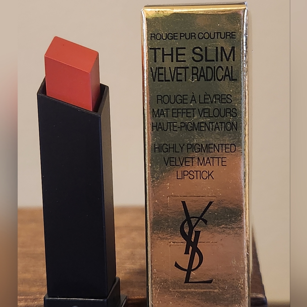 YSL SLIM VELVET RADICAL LIP COLOR - NUDE TENSION - Picture 2 of 5